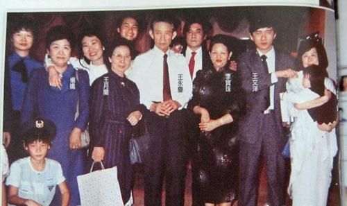 妻子献给老总_华润老总宋林妻子照片(3)