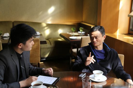 “不要说政府，如果阿里任何人和企业之间存在经济贿赂，我都想活煮了他。”马云斩钉截铁地对我说。