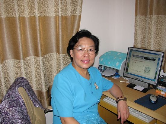 Ms. Song Luxia, a Chinese historian living in Shanghai