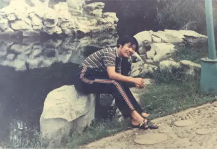 青年时期的秦朔