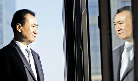 　　他或许发现，严厉的纪律并不能杜绝“蛀虫”在帝国的角落—甚至中枢—接连出现。图片来源：时代在线