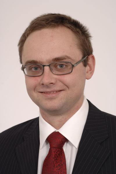 本文作者Tomasz Michalski