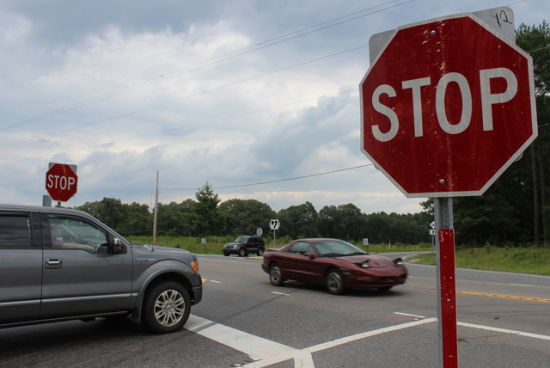 堂堂大谷歌无人车，竟然过不了一个最普通的十字路口，易中天老师说——杯具啊