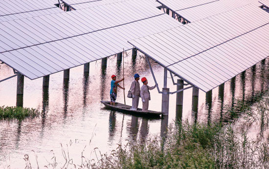 7月29日，位于江苏泰州的全国最大水上光伏发电项目总发电量已经突破十亿度