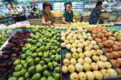 水果价格近期普遍下降。图/CFP