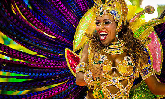 大宗商品低迷、贪腐丑闻、货币贬值等多重阴霾笼罩下，巴西桑巴如何再次舞动引人关注。