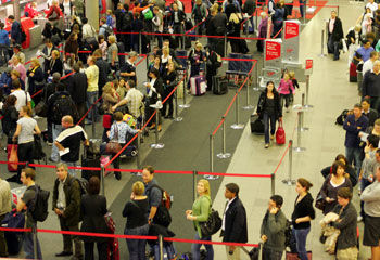 澳大利亚的海关对行李的检查十分严格