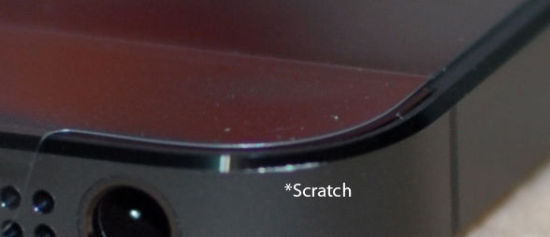 　　用户发现iPhone 5边框掉漆，苹果称其为“正常现象”用户发现iPhone 5边框掉漆，苹果称其为“正常现象”