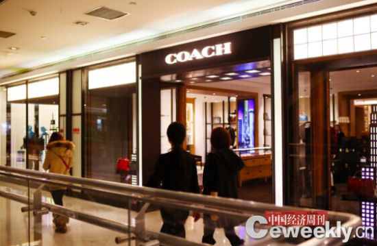 COACH门店。（原文配图）