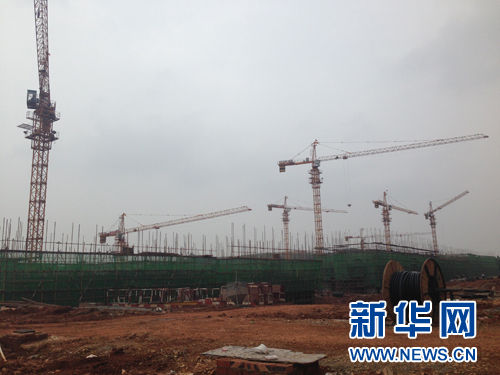 丽发新城的施工现场