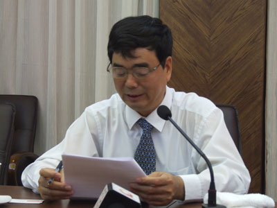 上图为福清市市长陈伙金在活动中发表讲话上图为侨商林文镜在活动中