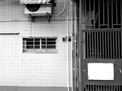 徐翔在宁波的旧宅，这座旧式小区建于1997年，外表略显破旧。记者 魏董华 摄