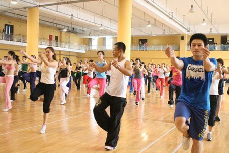 100元=一个月的健身费用