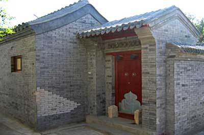 　　<b>1914年的北京，房子最便宜，拿出七八万元人民币，能买下一所四合院</b>