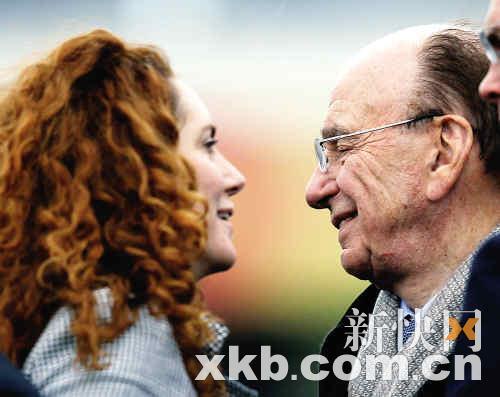 　　■默多克将布鲁克斯视若亲女。