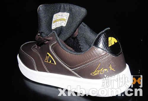 　　■未授权的姚明运动品牌充斥市面。