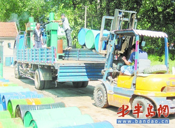 　　炼油设备和大批脂油被封存。