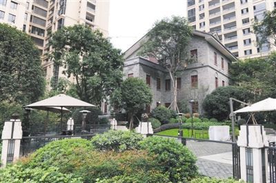 图为10月4日拍摄的位于重庆的陈诚公馆。陈诚公馆如今已经变为某楼盘“豪华餐厅”，参观者是禁止入内的。 新华社记者 陈诚 摄