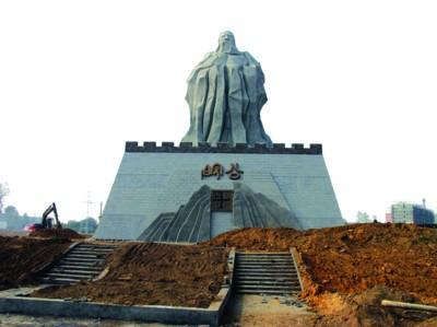 　　“皖公”巨像