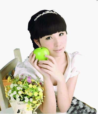 颜夏菲四年间把父母的13万