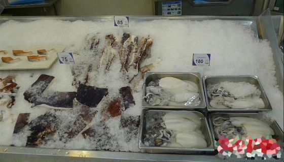 　　海产价格数字是泰铢重量是公斤。100人民币等于470铢这个就大家自己算了。