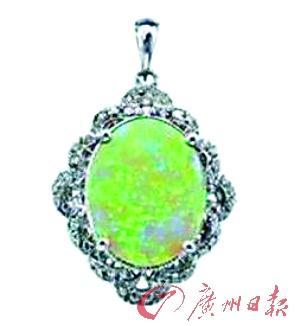 　　各色碧玺与欧泊首饰