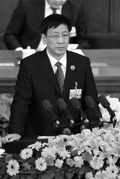 　　昨日，最高人民检察院检察长曹建明作工作报告。