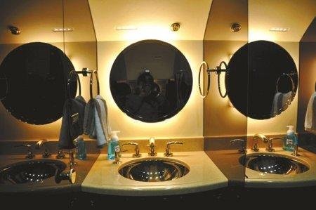 　　“挑战者605”豪华的内饰。