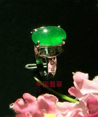 精品老坑冰种翠绿满色翡翠玉铂金镶钻戒指