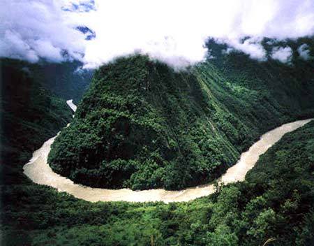 　　雅鲁藏布江大峡谷