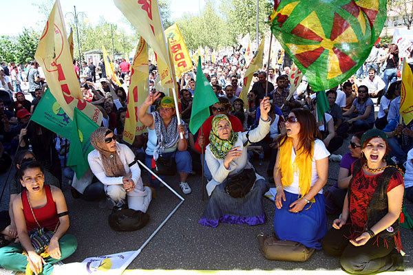 　　图片信息：五一劳动节，土耳其首都安卡拉的女性正在抗议。