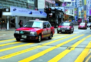 　　香港的士司机身家丰厚，的士牌照身价10年来差不多涨了10倍。