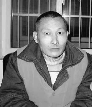 　　被捕后的时建锋。