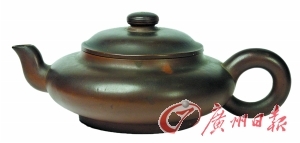 　　王南林-虚扁壶(清初)