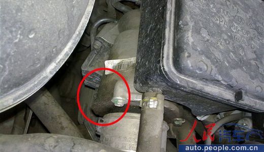 <b>律师说法：如果认定产品存在缺陷 </b><b>厂家应该召回</b>