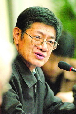 　　著名经济学家、中国社会科学院学部委员张卓元