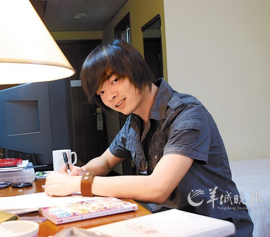 　　成功的“80后”漫画家朱斌