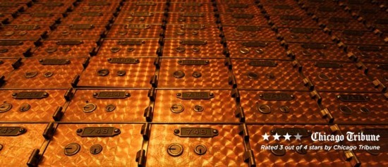 　　不知道这些保险柜当年究竟能存下多少黄金珠宝呢？