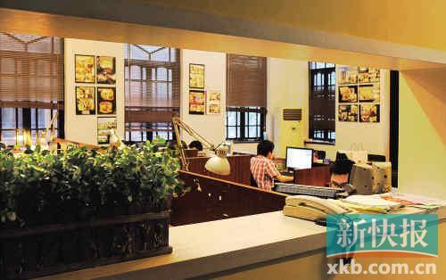 为满足办公大空间的需要，把很多房间的墙壁打出洞。