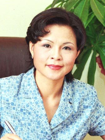 全国人大代表、广西花红药业股份有限公司董事长韦飞燕