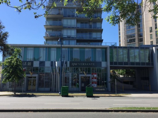 程慕阳投资的身活馆