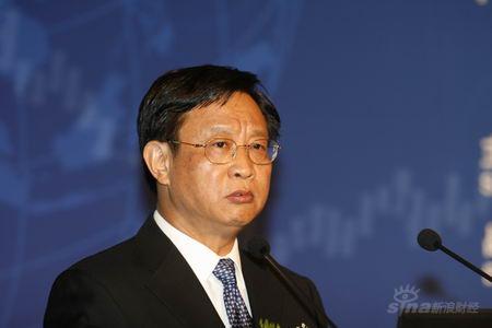 图文中国证券业协会会长黄湘平致开幕辞