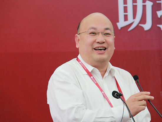 上图为青岛福元运通投资管理有限公司董事长孙立文。（图片来源：新浪财经 摄影：韩锦星）