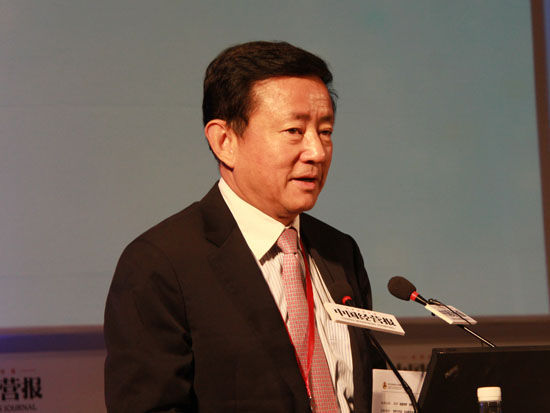 由中国经营报和社科院工经所联合主办的“2014中国企业竞争力夏季峰会”于6月14日在北京举行。上图为中国经济改革研究基金会国民经济研究所所长樊纲。（图片来源：新浪财经）