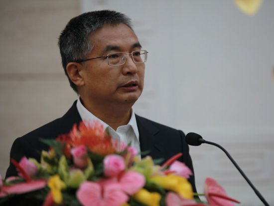 “《中国企业社会责任评价准则》发布会”于2014年6月17日在北京举行。上图为国务院发展研究中心副主任张来明。(图片来源：新浪财经 梁斌 摄)