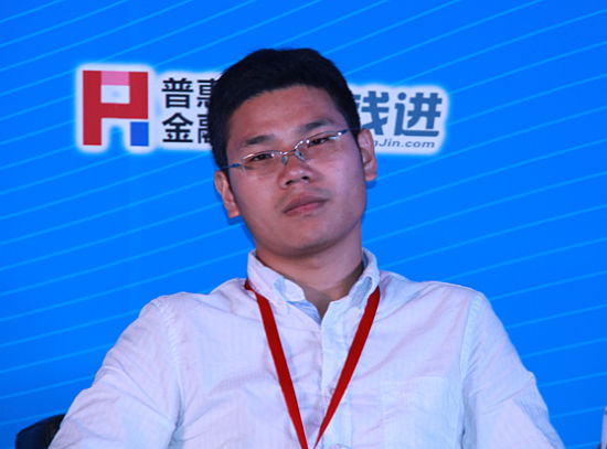 由零壹财经和金融博物馆联合主办的“中国互联网金融论坛”于2014年6月19日在北京举行。本届论坛主题：互联网金融新契机：规范与融合。图为证监会政策研究处胡吉祥。(图片来源：新浪财经 刘海伟 摄)