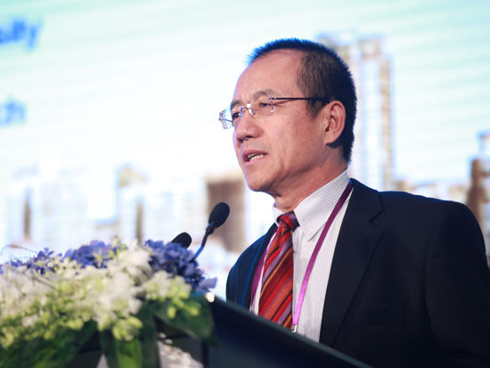 “2014金家岭财富论坛”于6月20日至21日在青岛举行。上图为中国投资公司前总经理高西庆。(图片来源：新浪财经 梁斌 摄)