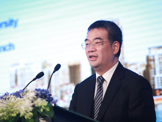 “2014金家岭财富论坛”于6月20日至21日在青岛举行。上图为交通银行副行长朱鹤新。(图片来源：新浪财经 梁斌 摄)
