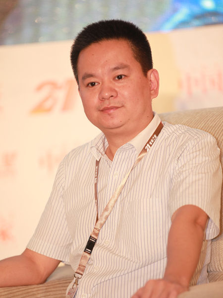 “第十四届中国企业未来之星年会”于2014年6月27日-29日在湖北省咸宁市举行。上图为汉口银行电子银行部总经理韩震宇。(图片来源：新浪财经 梁斌 摄)