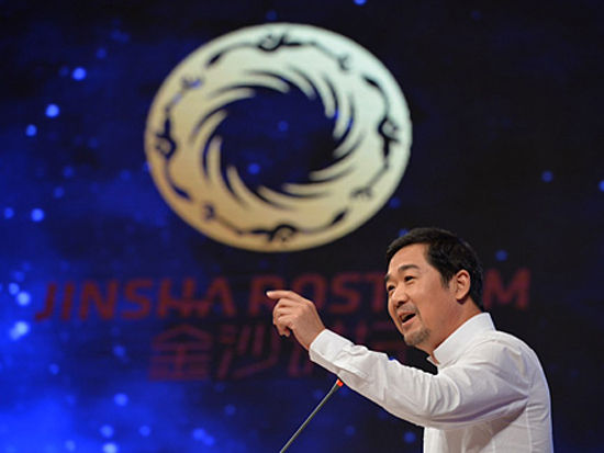 著名艺术家张国立。(图片来源：成都商报)